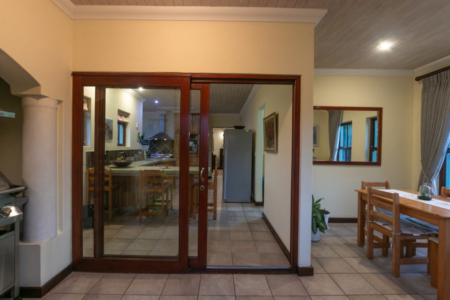 4 Bedroom Property for Sale in Cola Beach Western Cape